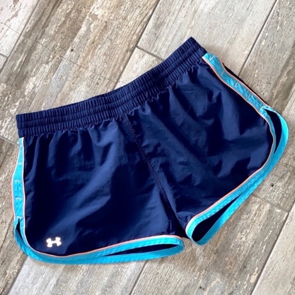 Under Armour Pants - Under Armour Blue Shorts Athletic Heat Gear M